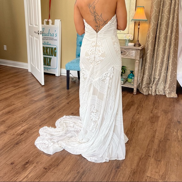 SOLD Rue de seine - ADARA WEDDING DRESS - Picture 7 of 8